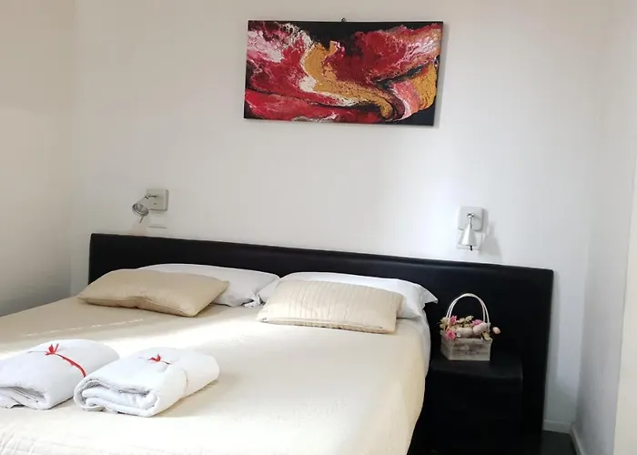 Aparts Maison d'hôtes 2*